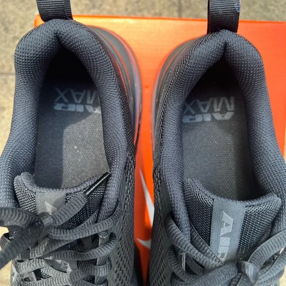 Nike Air Max Men's Black Sneakers - Picture 7 of 15